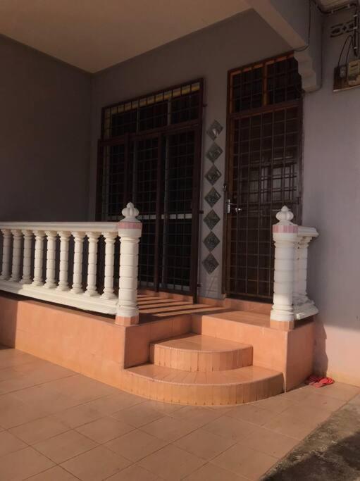 Homestay Che Mat Kuala Terengganu Exterior foto